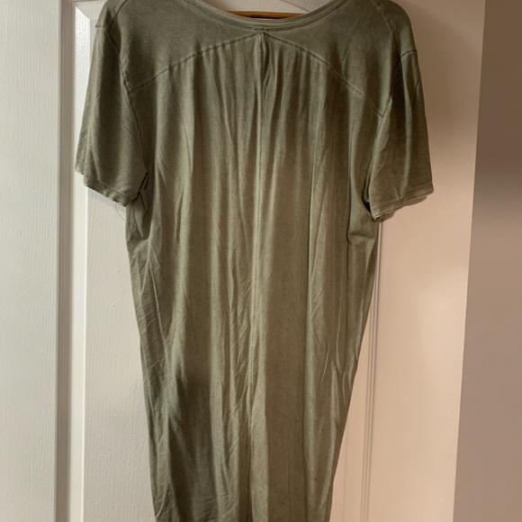 Free People Tee Shirt in green - Picture 2 of 4